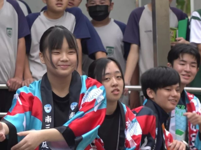 (公民新聞/許譽騰報導)以科技前瞻與國際視野等理念培養適性學習舞台的竹崎高中透過國際姊妹校的締結與互訪為學生提供多元交流的機會10月29日位處日本宮城縣的姊妹校南三陸高校20位師生由國際交流協會與副校長吉田勇喜帶隊到校進行兩日的交流活動除藉以加深彼此的情誼 ...(略)