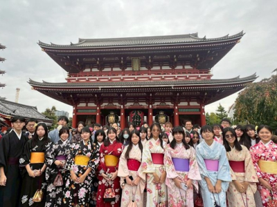 (yahoo新聞/張文熹報導)彰化縣國立溪湖高中致力於全人教育與SDGs的落實，今(114)年再度獲教育部補助，連續第二年辦理「國際教育旅行」，於11月初前往日本神奈川縣立新榮高校展開交流。校長李明昭表示：「期盼透過師生互訪，學生能於實體交流中，面對面與日 ...(略)