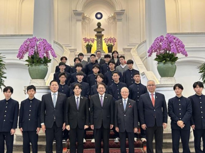 開南學園（開南高中、開南大學）23日熱情迎接來自日本神戶的甲南高校師生一行24人。圖左起：甲南高校澤武潤子國際教育部長、開南高中校長劉美慧、神戶市議員吉田健吾、國策顧問陳天隆、神戶市議員上畠寛弘、開南大學校長郭鐘達、開南大學董事會主任秘書暨副校長陳文甲。（ ...(略)