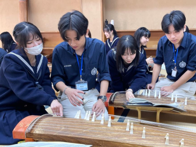 圖說：華盛頓中學學生赴日教育交流，深化國際視野。（華盛頓中學提供）（勁報/張亞痕報導）為培養學生國際素養並深化跨文化學習經驗，華盛頓中學學生日前前往日本福岡及大分地區，展開為期數日的教育交流行程。此次教育旅行以「走進校園、融入生活」為核心，結合高等教育參訪 ...(略)