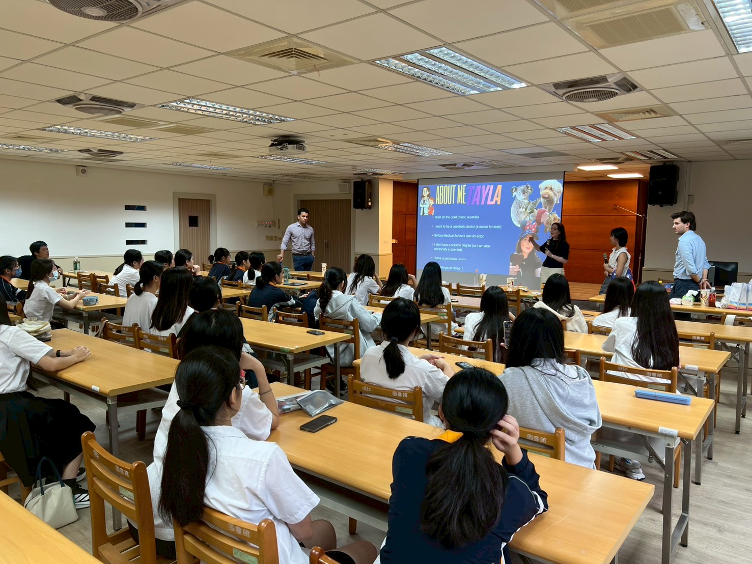 114年11月13日, 澳洲邦德大學圖片