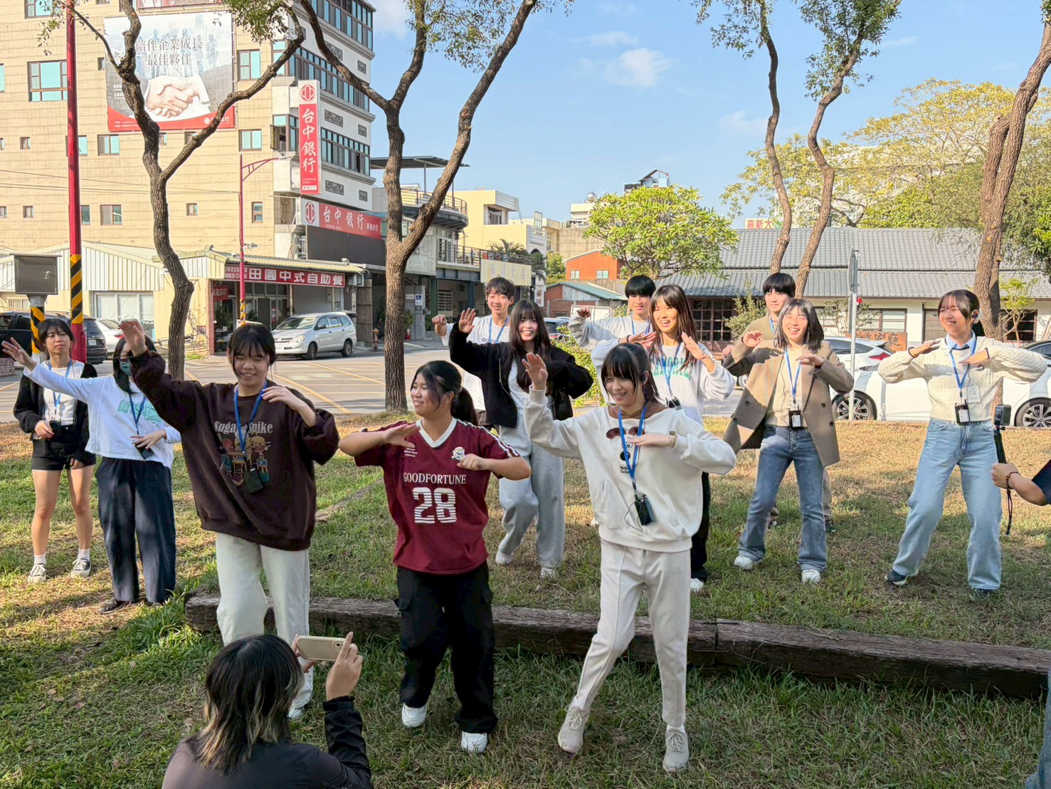 國立新港藝術高中(以下稱新港藝高)已圖片