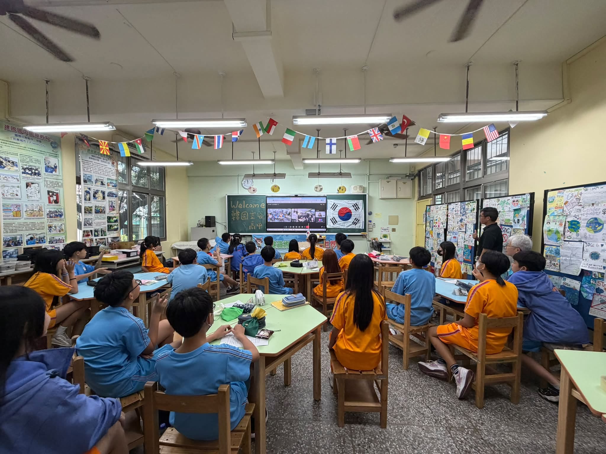 【國際交流】一箱一世界：以文化包裹開啟桃園建國國中與韓國全谷高中的跨文化 學習之旅相關照片（8）